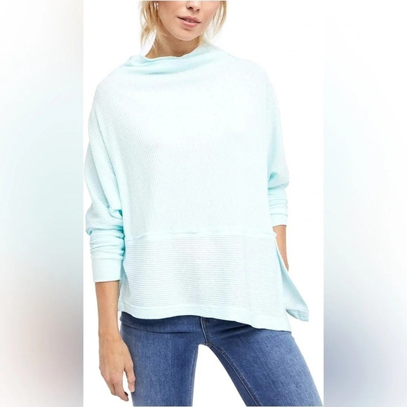 WE‎ THE FREE NWOT Londontown Thermal Top in Seafoam - Picture 1 of 8